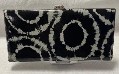 Cartera sin asas con marco grande Andra charol geométrico blanco negro LODIS Foto 1 de 4