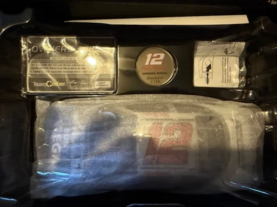 2002 #12 RYAN NEWMAN 1/24 TEAM CALIBER Owners Series ALLTEL / SONY VEGA - Image 1 of 3