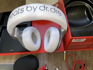DISCONTINUED/ Beats Pro by Dr. Dre Over the Ear Headphones /white/ W/cables, Box - Picture 1 of 19