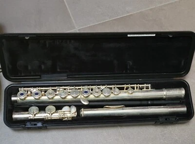 YAMAHA YFL282 FLAUTO TRAVERSO + leggio e custodia - Immagine 1 di 4
