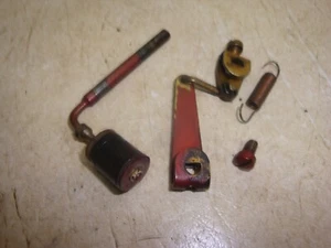 1956 56 JOHNSON 10HP SEAHORSE CAM THROTTLE FOLLOWER ROLLER  LINK - Bild 1 von 4