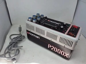 Fuente de alimentación de estudio profesional Norman P2000X probada y funcionando - Imagen 1 de 8