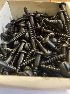 Tornillos para madera HFC japoneses negros cabeza redonda de acero 200 piezas - 10 x 1 - 1/4" - Imagen 1 de 3