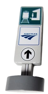 Letrero de estación de tren de madera Amtrak compatible con todos los ferrocarriles de madera - Imagen 1 de 4