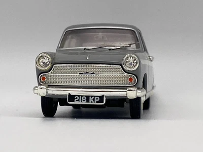 Vanguards - VA44000 Grey/White Austin A60 Cambridge - Boxed - Image 1 of 4