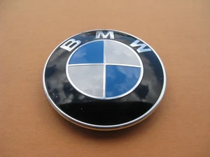 06 07 08 09 10 11 BMW 328I 330I 335I E90 FRONT HOOD EMBLEM LOGO BADGE A46965 - Picture 1 of 7