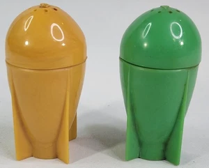 Vintage Rocket Ship Salt & Pepper Shaker - Picture 1 of 2