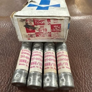 4x Fuses GOULD SHAWMUT TRM8/10 TRI-ONIC FUSES 8/10A 250VAC TIME DELAY TRM8/10 - Picture 1 of 6