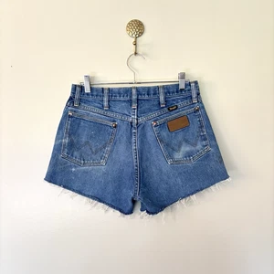 Vintage Wrangler Denim Cut Off Shorts Women 30 Blue Distressed Western 90s USA - Picture 1 of 13