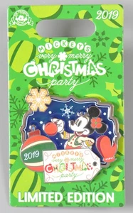 Disney Parks Mickey's Very Merry Christmas Party 2019 Pin Limited Edition Minnie - Picture 1 of 2