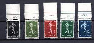 Nederland 1939 kinderzegel 327/31 (NVPH) met plaatnummers gebruikt - Picture 1 of 1