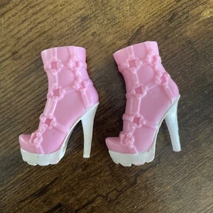 BRATZ Doll Catz Jade Pink Boots Shoes - Picture 1 of 5