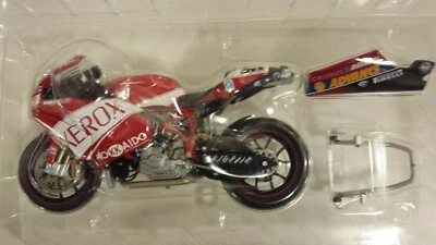 Troy Bayliss. Ducati 999 F06. WSB 2006  Minichamps 1/12 - Image 1 of 4