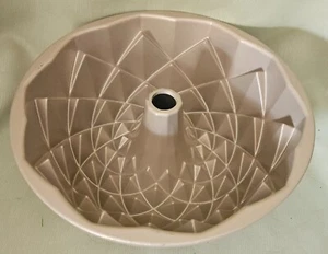NORDIC WARE 10 Cup Jubilee Metallic Bundt Pan - Picture 1 of 8