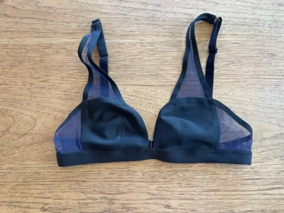 Victoria's Secret Black Blue Mesh X-SMALL Very Sexy Wireless Triangle Bralette - Image 1 of 2