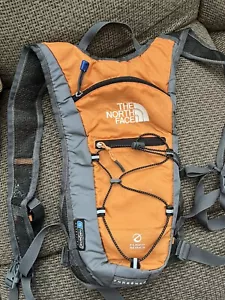 THE NORTH FACE Hydration THRESHER Bag Backpack Pack No Bladder - Picture 1 of 3