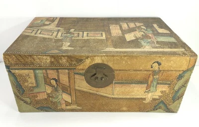 Antigua caja de almacenamiento de vitela pintada policromada de exportación china del siglo XIX Foto 1 de 4