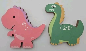 Grüner Holzblock Dinosaurier Tischdeko Kinderzimmer Spielzimmer Schlafzimmer Spielzeug Klassenzimmer  - Bild 1 von 5