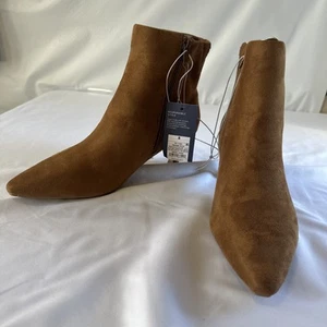 universal thread boots 8 NWT - Picture 1 of 4