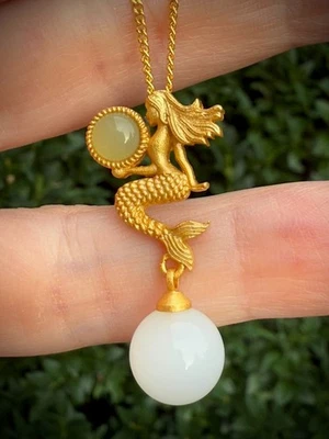 Collar Sirena, Nefrita Natural Jade Sirena Colgante Collar Plata/Dorado Judío Foto 1 de 4