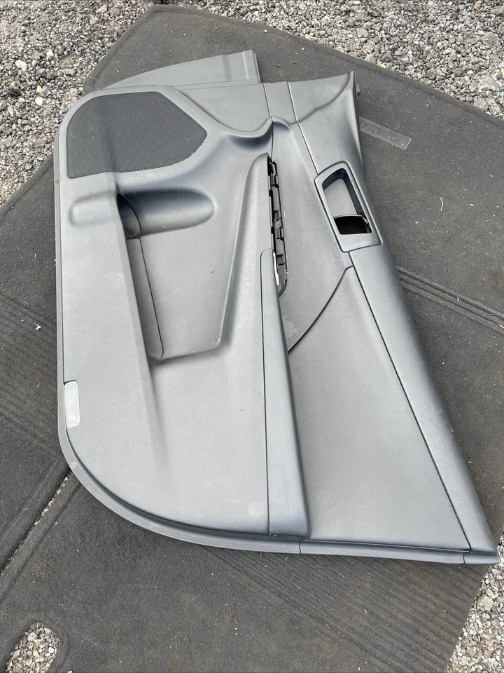 Panel interior negro de la puerta del lado del pasajero delantero Toyota Camry 2012-2014 Foto 1 de 3