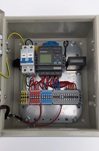 ¡LOGO SIEMENS! CONTROLADOR PROGRAMABLE 230RC 6ED1 052-1FB00-0BA5 - Panel de Control - Imagen 1 de 18