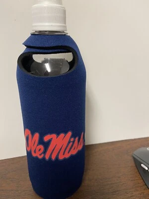 Botella de agua de plástico Ole Miss Rebels de 20 oz con cubierta de neopreno (juego de dos) Foto 1 de 3
