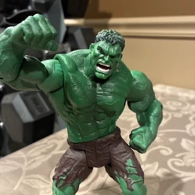 "Figura de acción de 7"" de la película Posable de Marvel The Hulk 2003 figura increíble de Hulk" Foto 1 de 4
