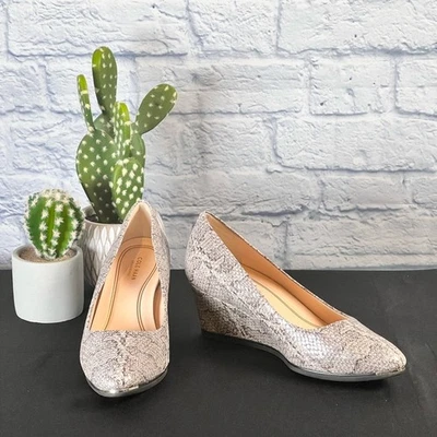 Zapatos de tacón de cuña de pitón de piel de serpiente Cole Haan Foto 1 de 4