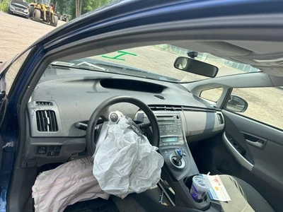 Compresor de aire acondicionado usado se adapta a: Toyota Prius Prius 2010 enchufable VIN DP séptima y octava excavación Foto 1 de 4