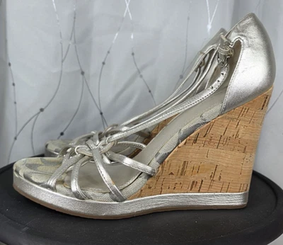 Sandalias Coach Joslin para mujer 8M cuña de corcho plateadas metálicas de lujo vacaciones formales Foto 1 de 4