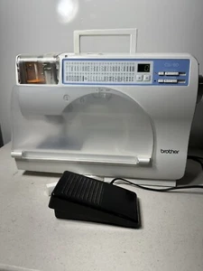 Máquina de coser Brother CS-80 85 puntadas con cable de alimentación y pedal sin probar - Imagen 1 de 4