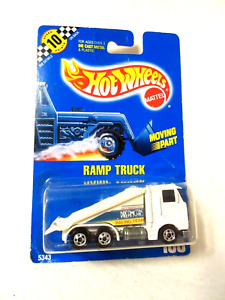1990 Hot Wheels Blue Card #108 White Ramp Truck "Dream Cars" /ORIGINAL BLUE CARD
