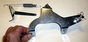 For Mopar Edelbrock Performer RPM 440 Manifold Throttle Bracket w/ OEM Kickdown - Bild 1 von 1