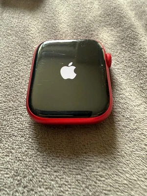 Apple Watch Series 8 - 45mm Aluminiumgehäuse mit Sportarmband in Rot - gepflegt - Bild 1 von 4