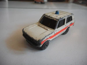 Lone STar Impy Range Rover Ambulance in White - Picture 1 of 2