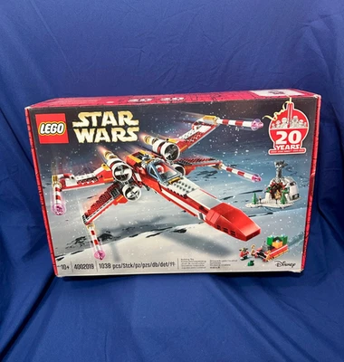 LEGO 4002019 WITH PILOT Star Wars 2019 Employee Exclusive Gift Christmas X-Wing - Image 1 of 4