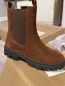 Ladies Ankle Boots - Picture 1 of 2