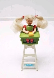 Vintage Barbie Kelly Doll In Highchair Mattel McDonald's Happy Meal Toy 1998 - Picture 1 of 12