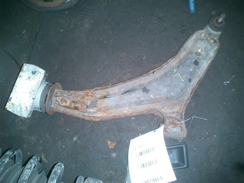 02-05 Land Rover Freelander brazo de control inferior delantero conductor izquierdo Foto 1 de 4