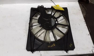 2011-2017 年本田奥德赛冷凝器风扇电机风扇总成右手 — 第 1/4 张图片