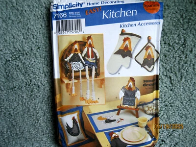 Simplicity 7166 kitchen accessories, chicken and roosters UNCUT - Image 1 of 2