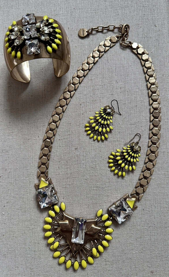 STELLA & DOT  Signature Set: Collier, Armreif, Ohrringe, Modeschmuck NP: 349,00 - Bild 1 von 4