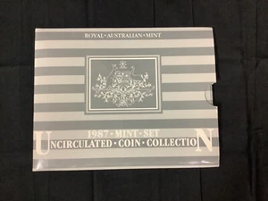 UNCIRCULATED 1987 AUSTRALIAN MINT SET IN **ORIGINAL PACKAGING** - Picture 1 of 3