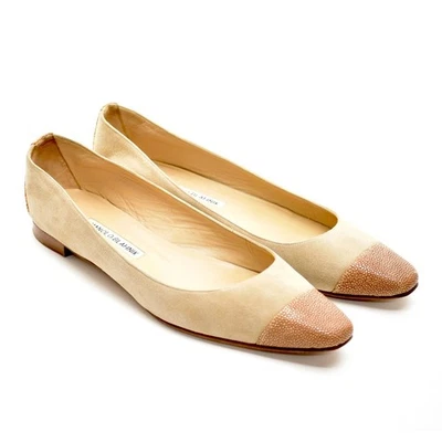 Zapatos planos de ballet para mujer Manolo Blahnik Lee Stingray punta con gorra 40/10 beige tacón Foto 1 de 4