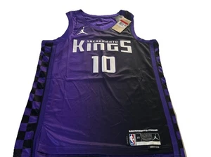 Maglia Uomo Nike NBA Sacramento Kings #10 Arvydas Sabonis Taglia (L) DX8656-505 - Foto 1 di 5