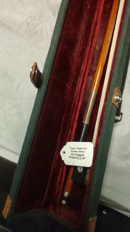 Arco para violín Pernambuco 4/4 edición especial plateado Foto 1 de 2