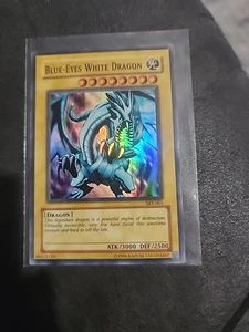 Blue Eyes White Dragon SKE-001 Holo Ultra Rare - Picture 1 of 4