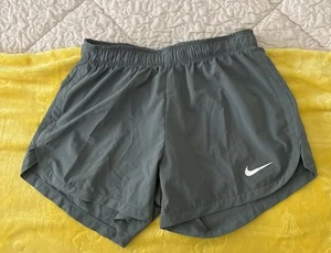 Pantalones Cortos Nike Dri Fit Just Do It Para Mujer Atléticos para Correr Integrados Gris Talla S - Imagen 1 de 5