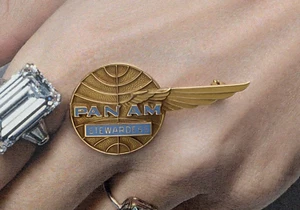 Spilla Pan Am Stewardess oro 10k vintage ala di volo compagnia aerea - Foto 1 di 3